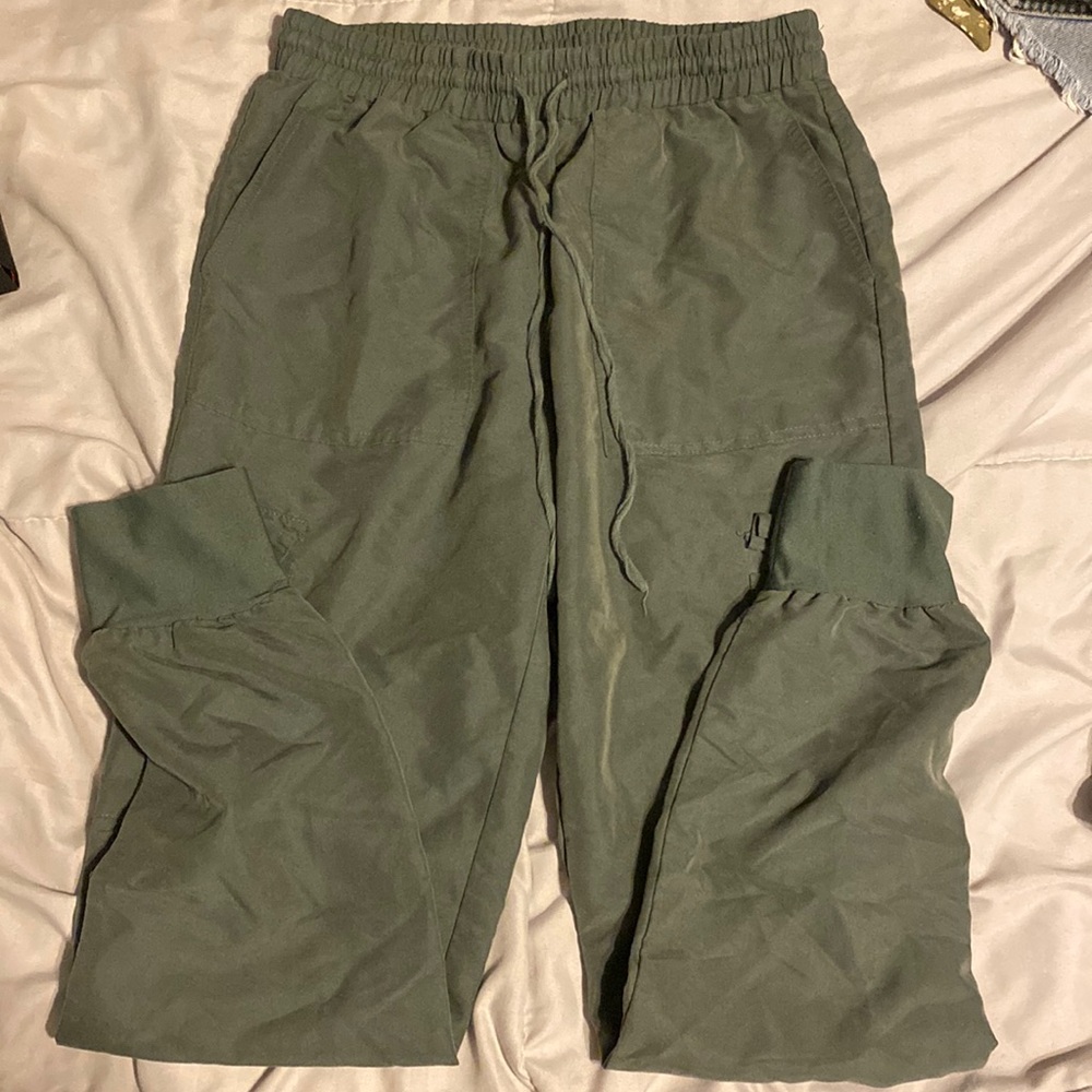 KENDALL & KYLIE DARK GREEN CARGO/ JOGGER PANTS